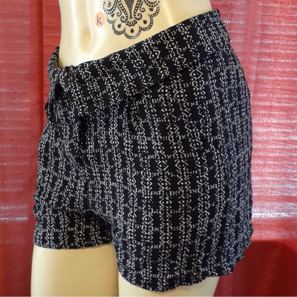 ECOTE | Fold over Wide waist band shorts | Sz 2